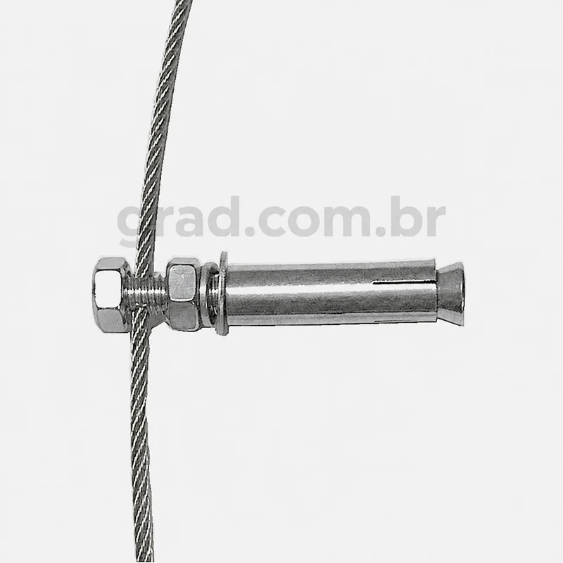 Componente metálico de ancoragem com passagem para cabo de aço